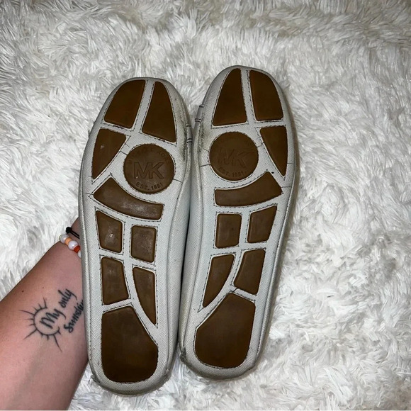 Gray Michael Kors Flats Size 6 - Picture 4 of 7